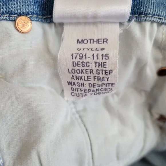Mother The Looker Ankle Step Fray Skinny Jeans in Despite Differences