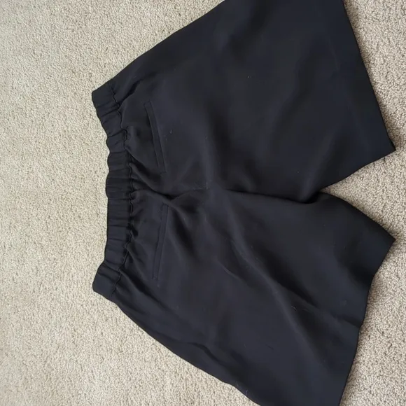 Never Used, Loft, Dressy Bermuda Shorts US Petite S