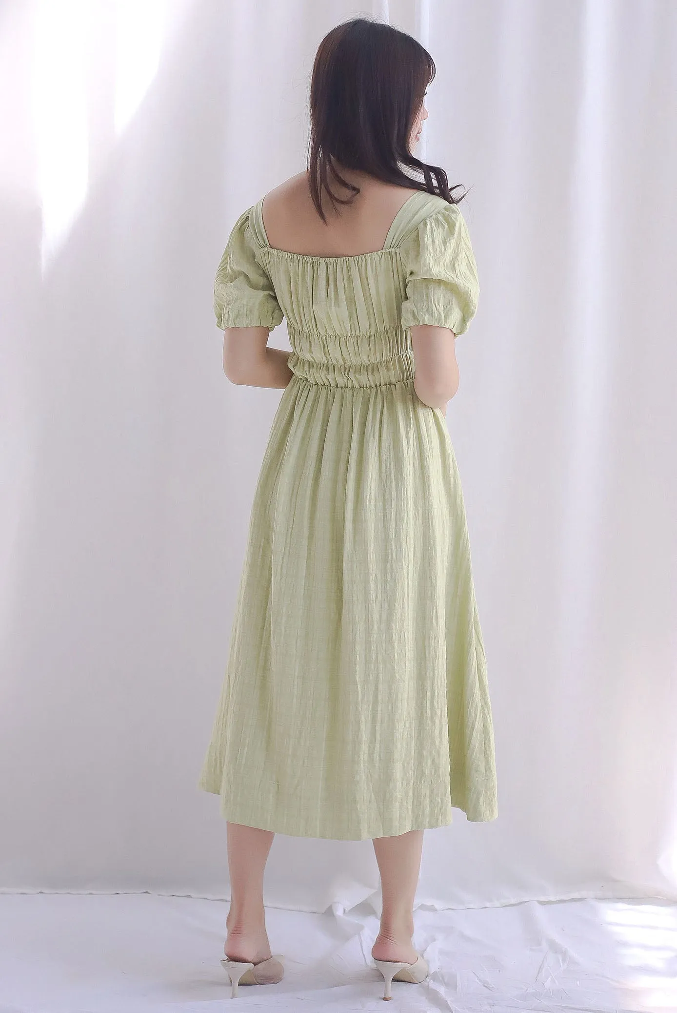 Nicolette Rich Waist Midi Dress In Moss Green