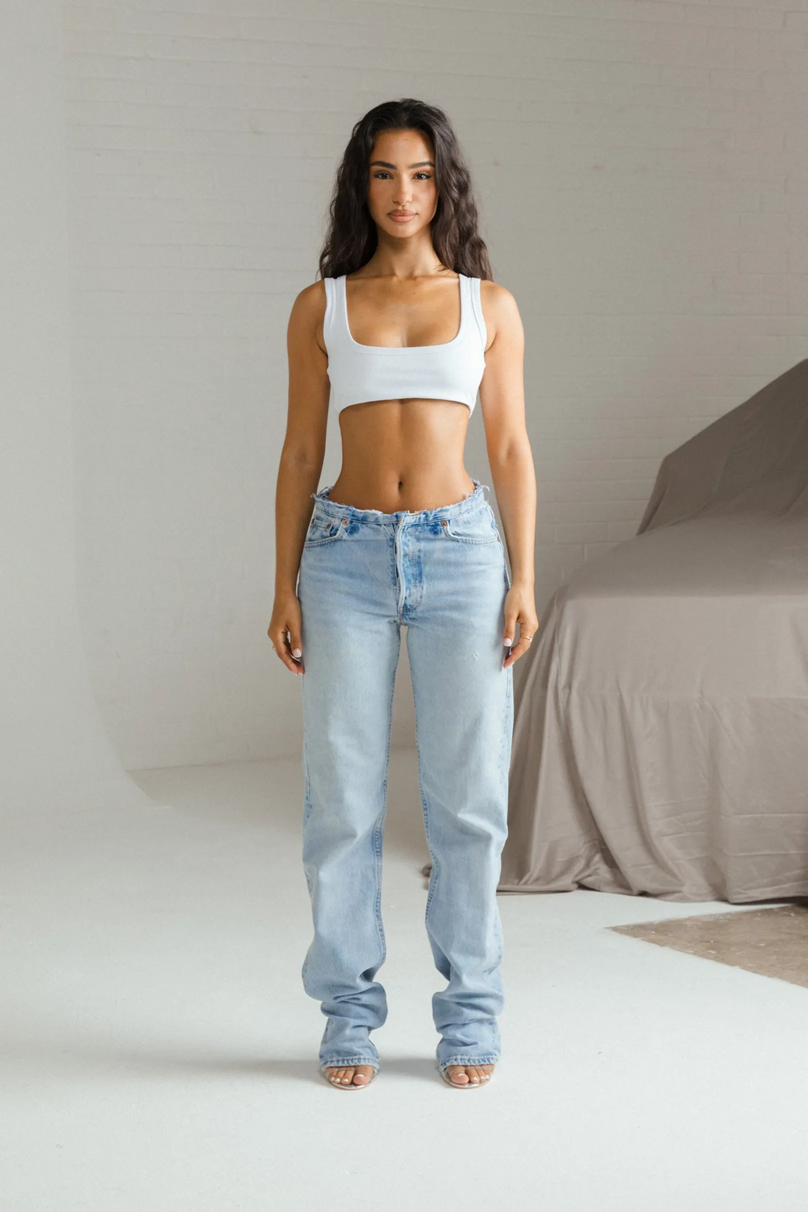NO-WAIST JEANS