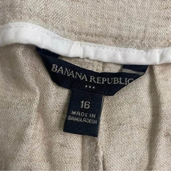 NWT Banana Republic Tan Cream Linen Blend Flowy Chino Shorts Belt Pockets 16