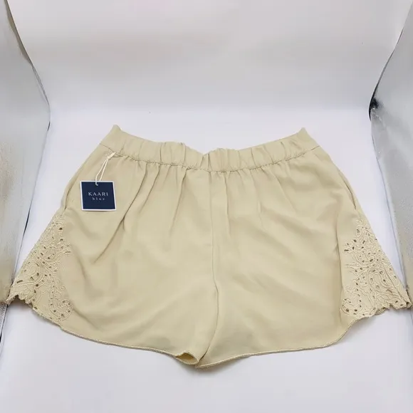 NWT Kaari Blue Stone La Dolce Vita Shorts