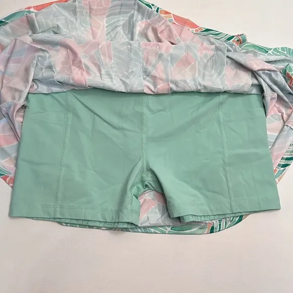 NWT Kenny Flowers Hawaii Country club skort size medium