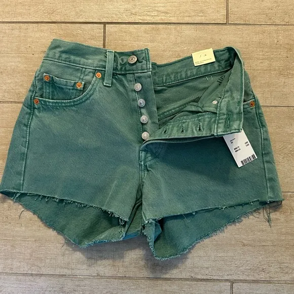 NWT Levi's® 501 Original Cutoff Denim ShortUO Exclusive, in Green