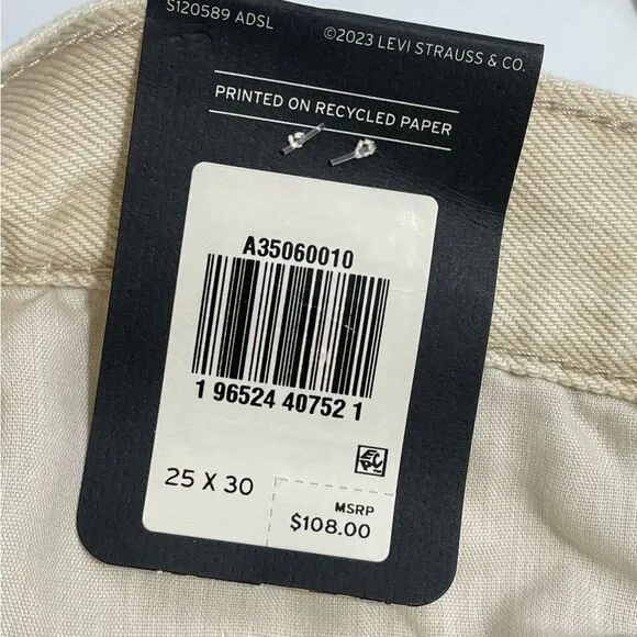 NWT Levi’s Premium 80’s Mom Jeans Beige Tan Size 25x30 High Rise Tapered Relaxed