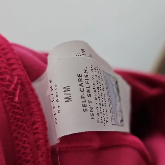 OFFLINE By Aerie Real Me Crossover Flowy Short Solar Pink Size M Built in Shorts