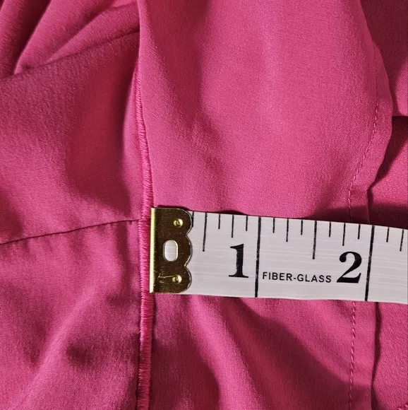 OFFLINE By Aerie Real Me Crossover Flowy Short Solar Pink Size M Built in Shorts