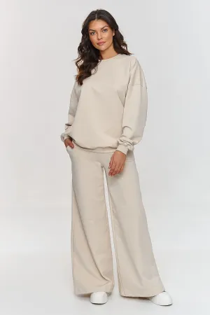 Oversized sweatshirt and trousers tracksuit set