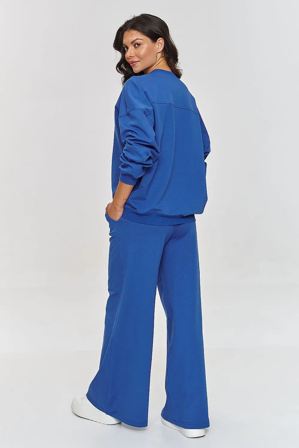Oversized sweatshirt and trousers tracksuit set