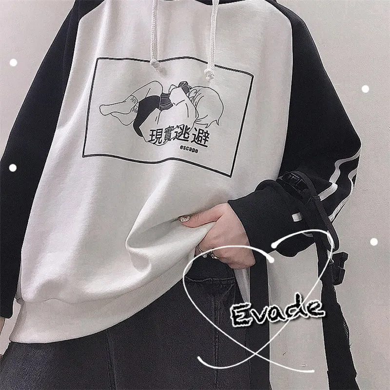"ESCAPE FROM REALITY" HOODIE W110601