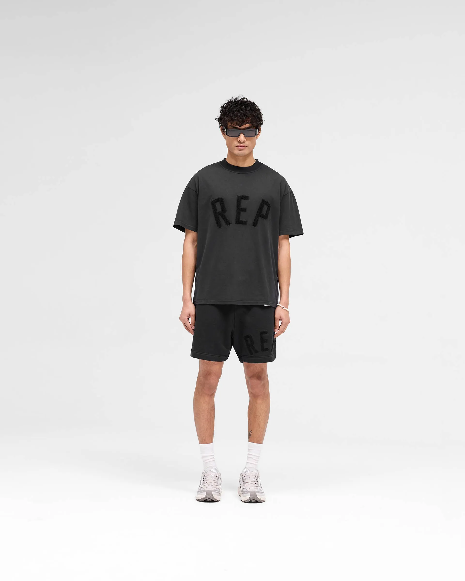 Rep Applique Shorts - Off Black