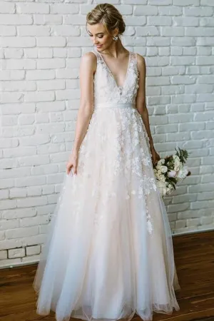 Roycebridal Fabulous Ivory V-neck Long Beach Wedding Dress with Lace Appliques, MW270