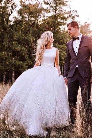 Roycebridal Ivory Tulle A-line Modest Backless Wedding Dresses, Simple Wedding Gown, MW861