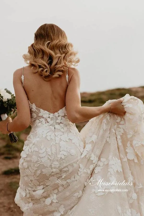Roycebridal Mermaid V-neck Open Back Lace Appliques Beach Wedding Dresses, MW871
