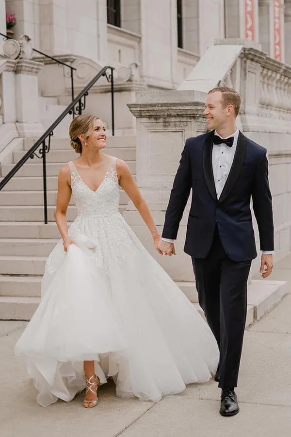Roycebridal Tulle A-line Backless V-neck Wedding Dress With Lace Appliques, Bridal Gown, MW883