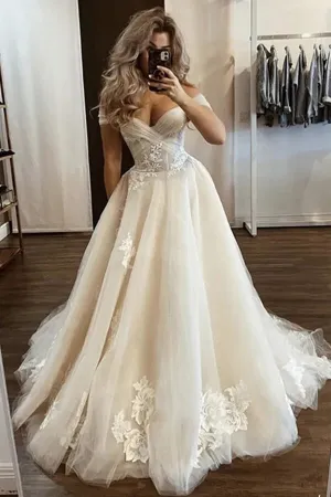 Roycebridal Tulle A-line Off-the-Shoulder Wedding Dresses With Floral Appliques, MW1003