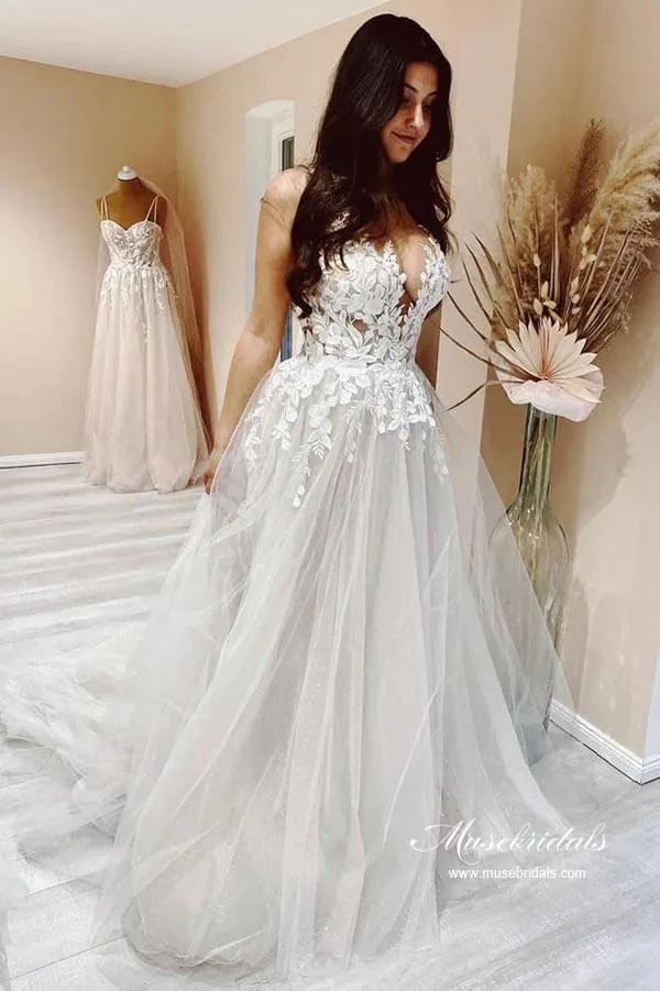 Roycebridal Tulle A-line V-neck Wedding Dresses With Lace Appliques, Bridal Gown, MW921