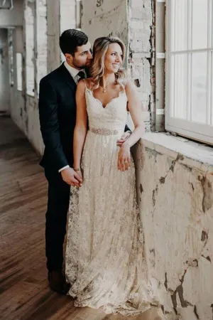 Roycebridal Vintage Beaded A-line V-neck Spaghetti Straps Lace Wedding Dresses, MW582