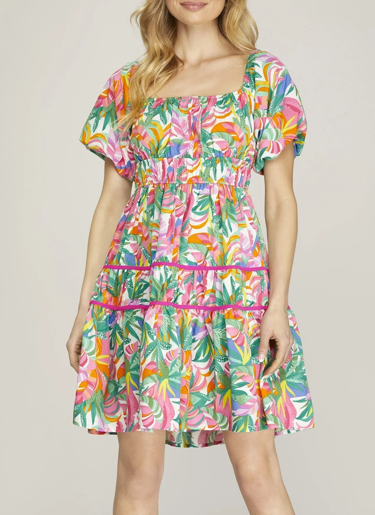 SHORT SLEEVE TIERED PRINT WOVEN DRESS