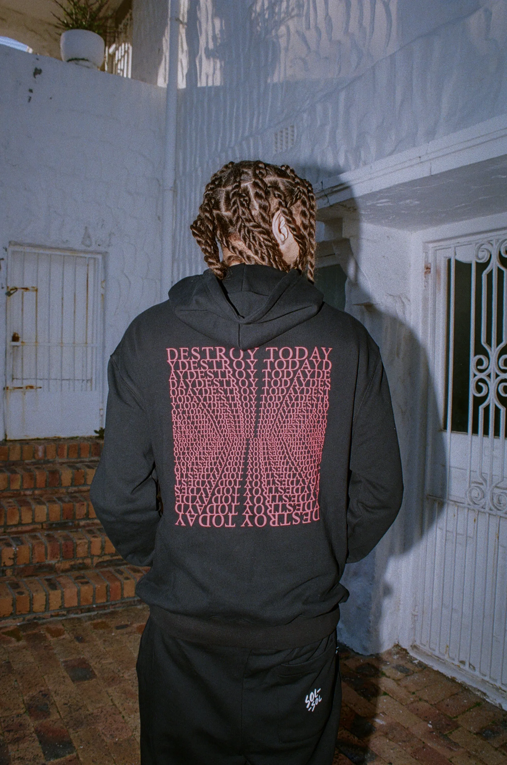 SOL SOL - Repeat Hoodie - Black/Red