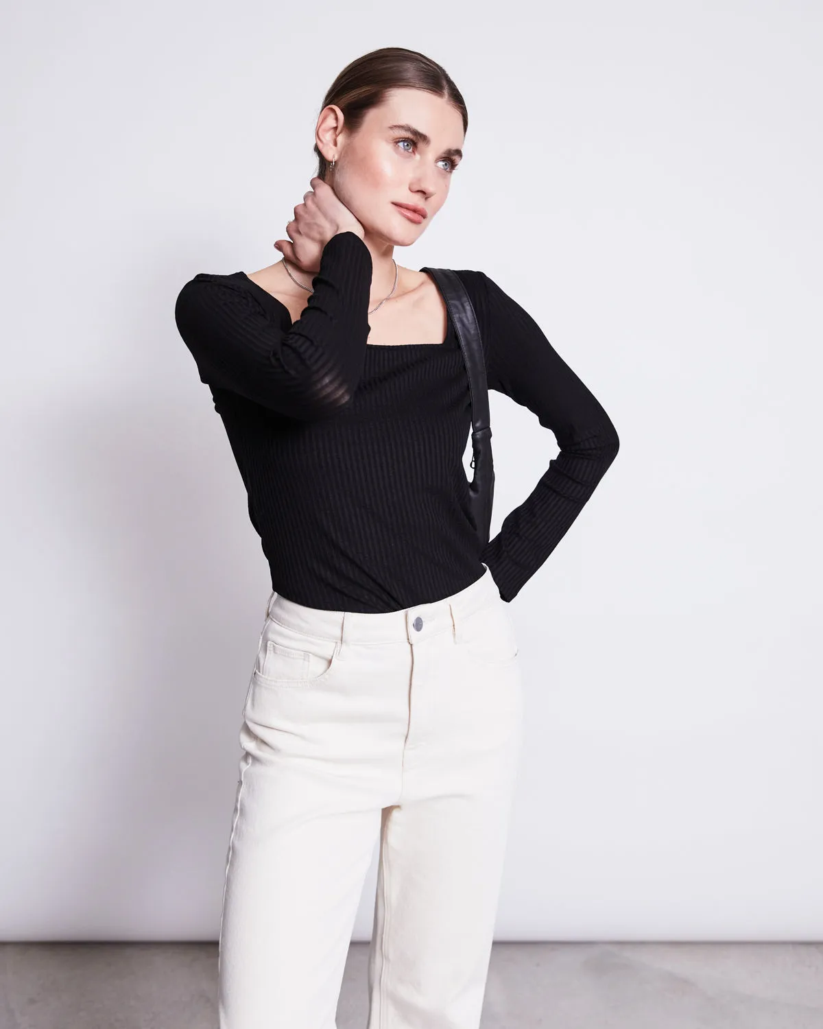 SQUARE NECK LONGSLEEVE FRIA BLACK