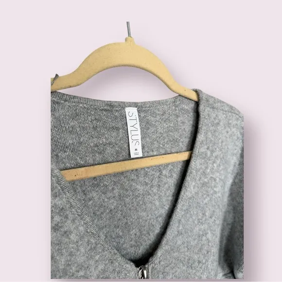 Stylus Women's V Neck Long Sleeve Open Front Zipper Cardigan