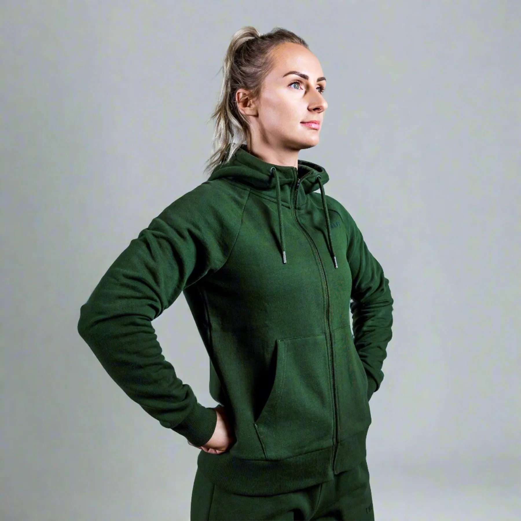 THE BRAVE - WOMENS SIGNATURE ZIP THROUGH HOODIE - DARK OLIVE