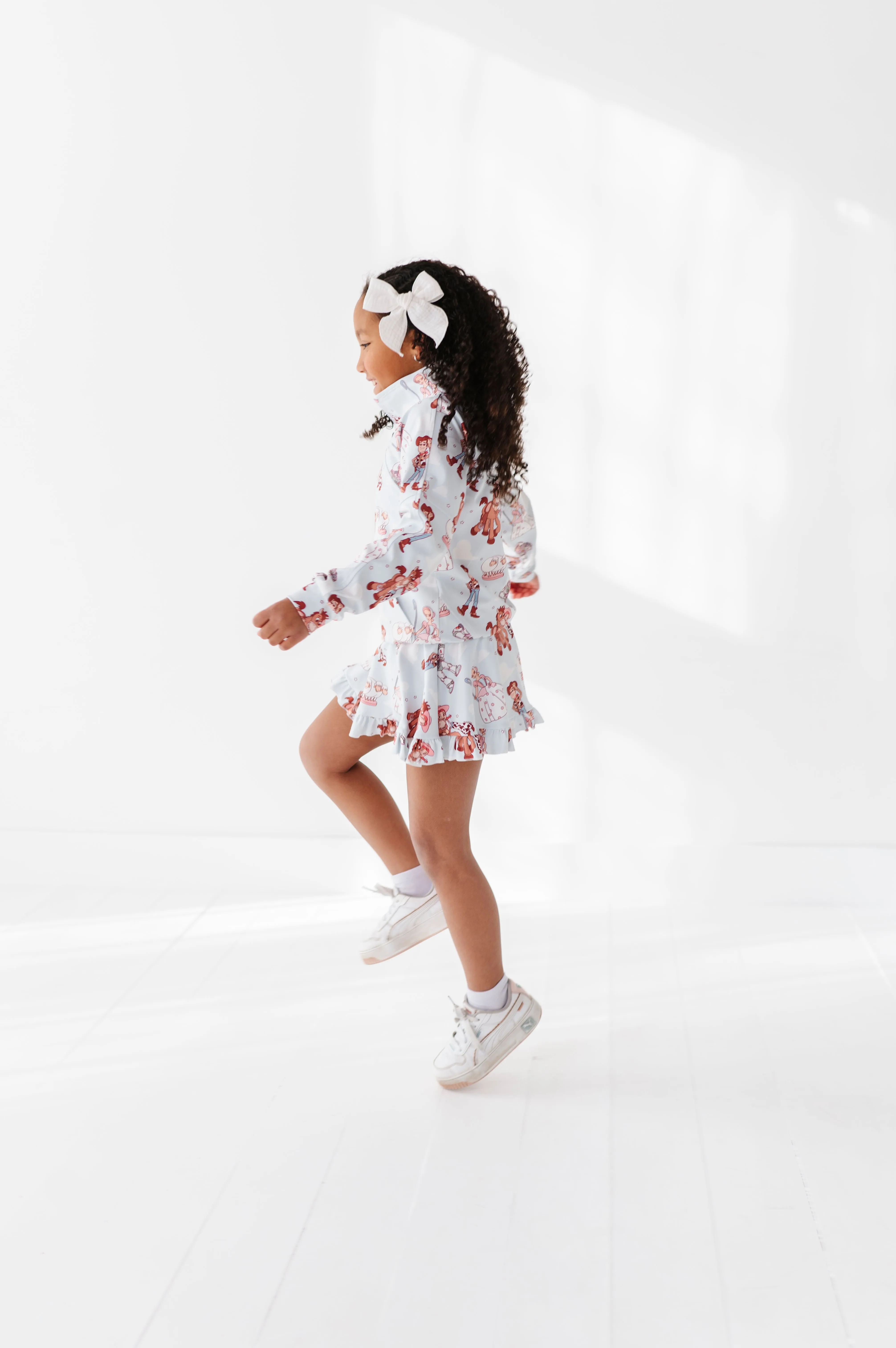 TOYS | 1/4th ZIP (*SHIPS APRIL*)