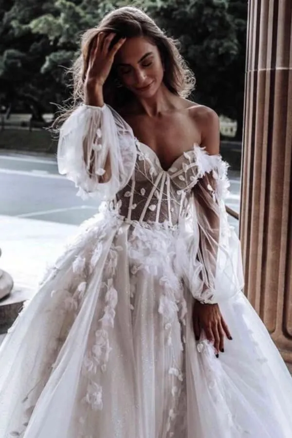 Tulle A-line Off Shoulder Long Sleeves Wedding Dresses With Appliques, MW1083