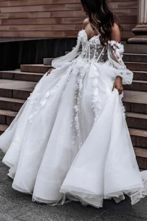 Tulle A-line Off Shoulder Long Sleeves Wedding Dresses With Appliques, MW1083