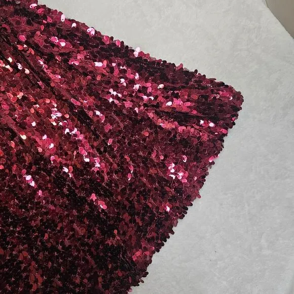 Ultra Long Red Burgundy Sequence allover maxi Skirts. Size n brand unknown. M?