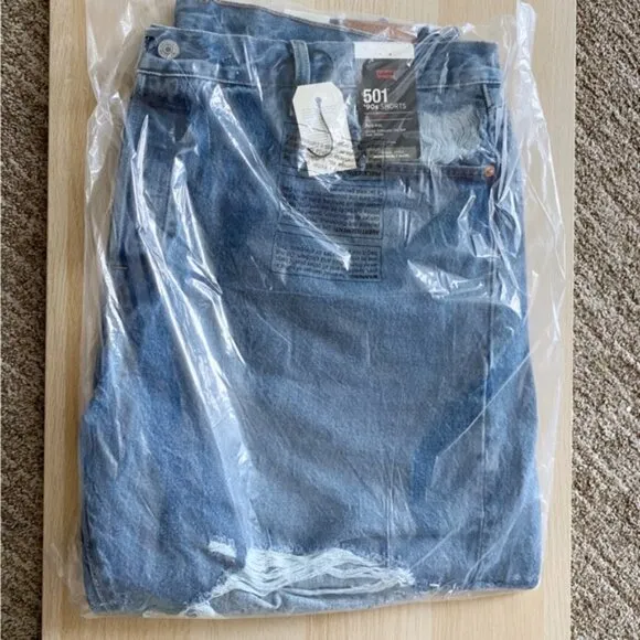 Urban Outfitters x Levi’s | 501 90s Vintage Denim Light Jean Shorts New Plus 20W