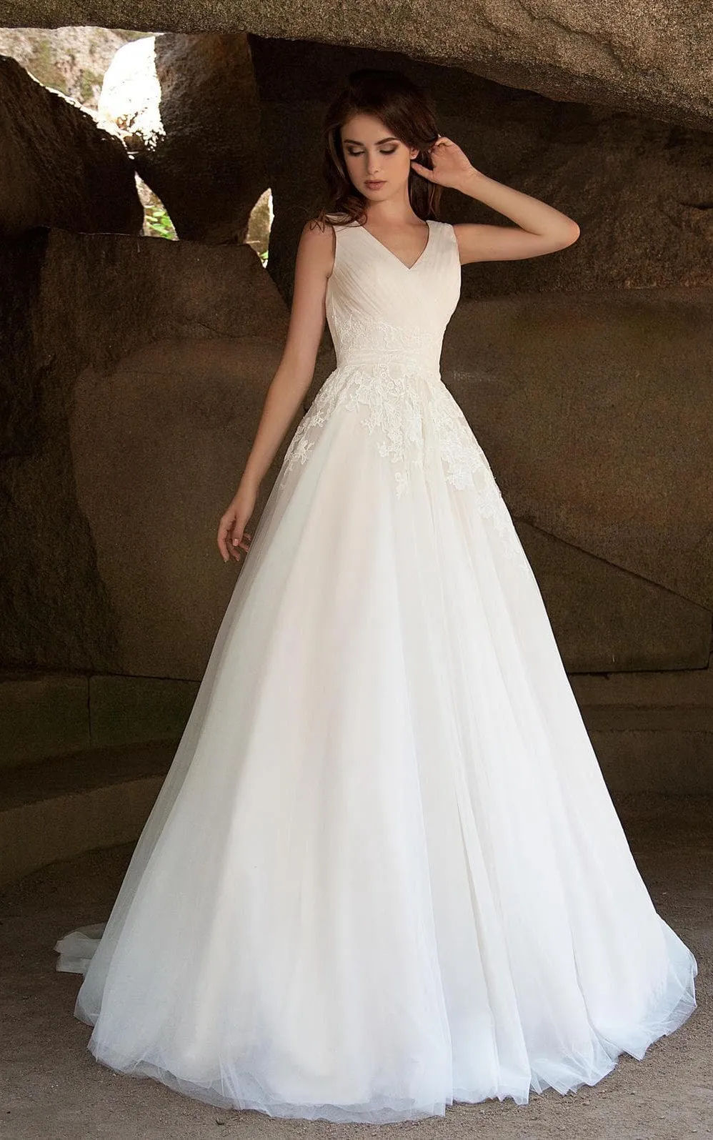 V-Neck Sleeveless Deep-V-Back A-Line Tulle Dress With Ruching and Appliques-714635