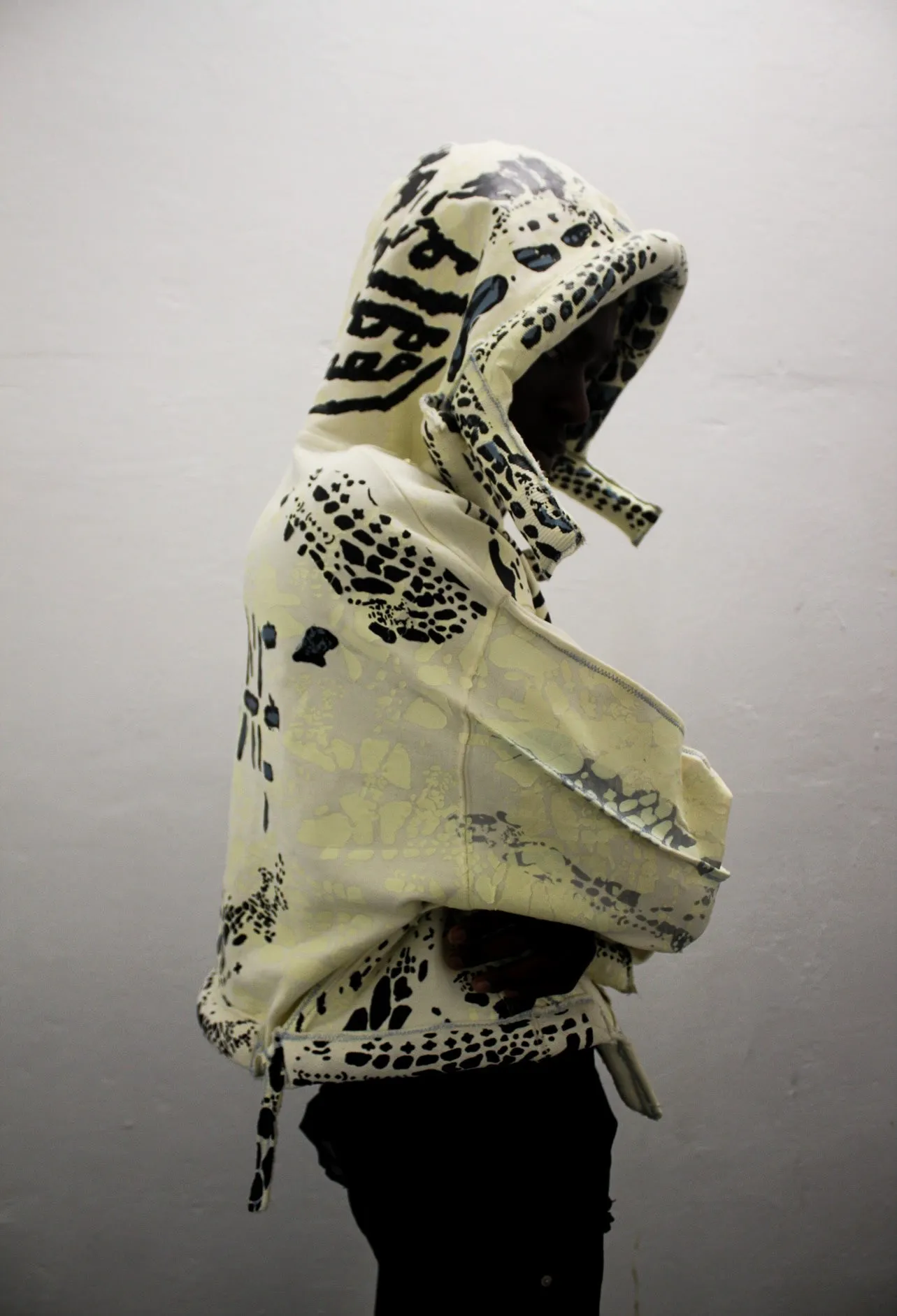 Vernum  Plaatina( Cream Yasuke Hoodie )