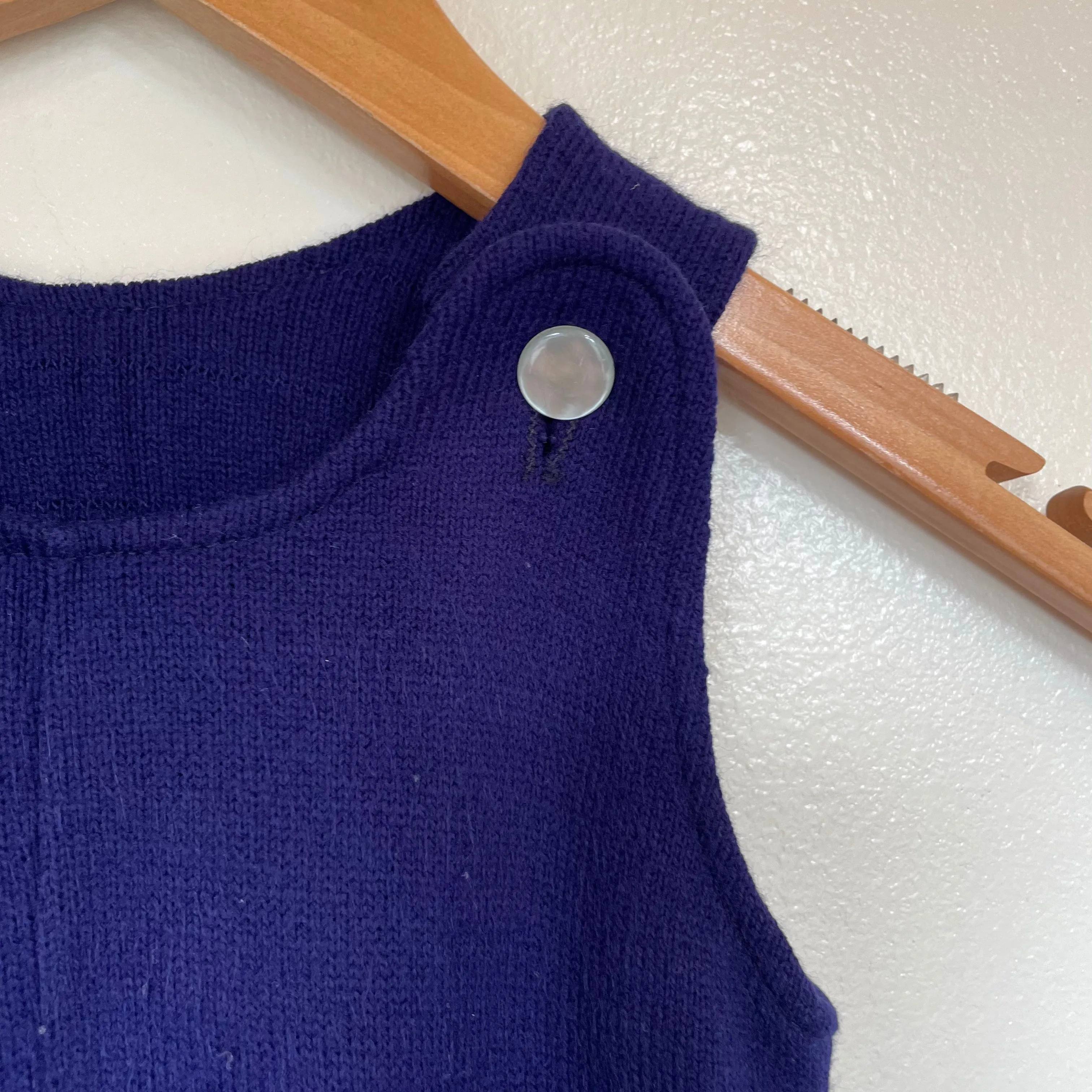 Vintage unisex baby sweater knit overalls shortalls romper onesie with teddy bear patch (HT2360)