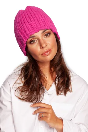 Warm thick-weave yarn beanie with a ribbed brim