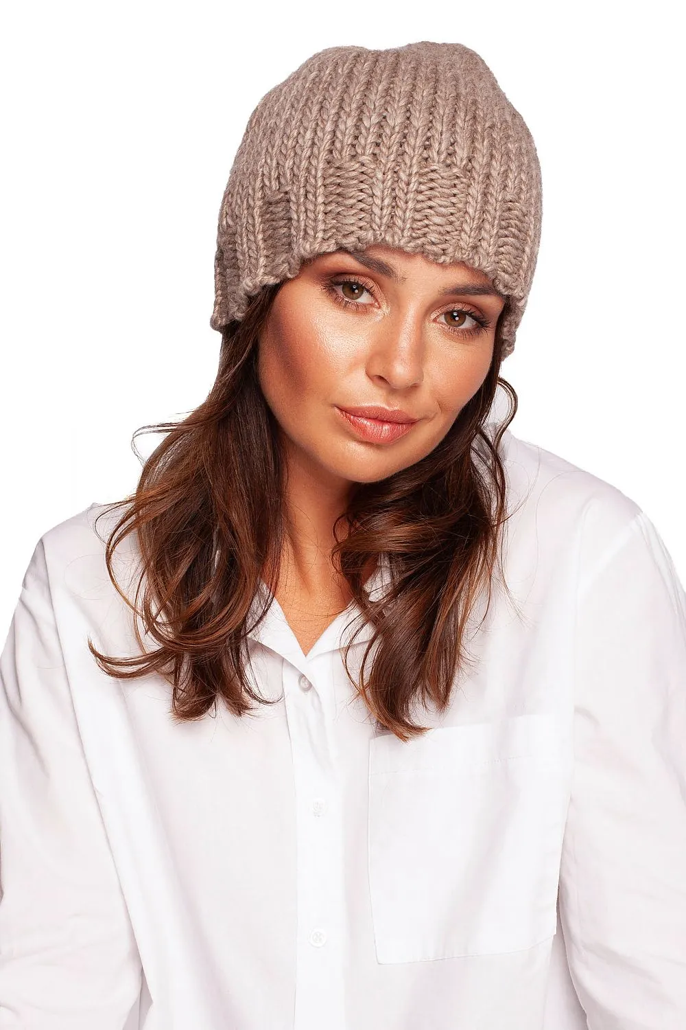 Warm thick-weave yarn beanie with a ribbed brim