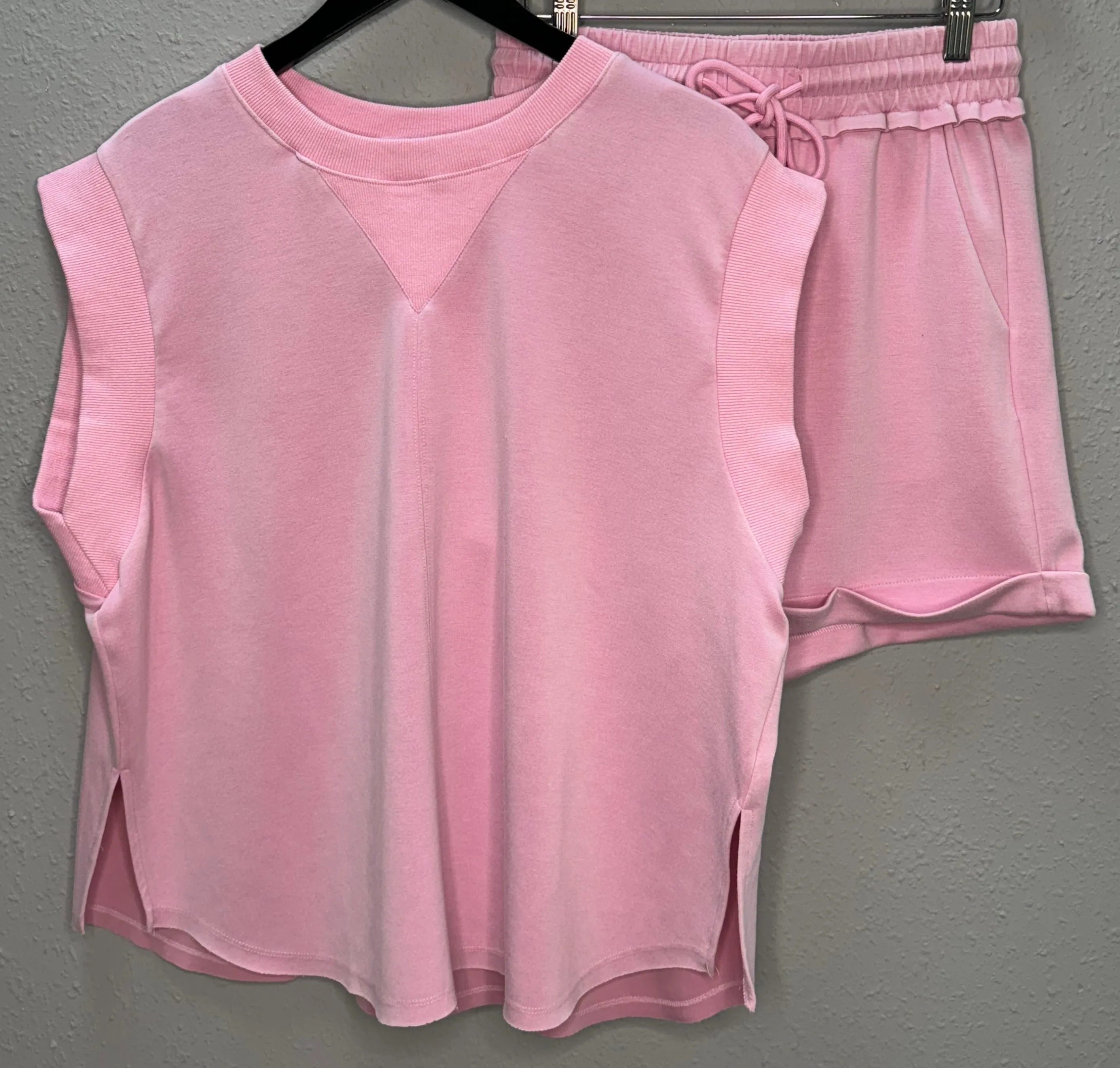 Washed Scuba Shorts in Pink