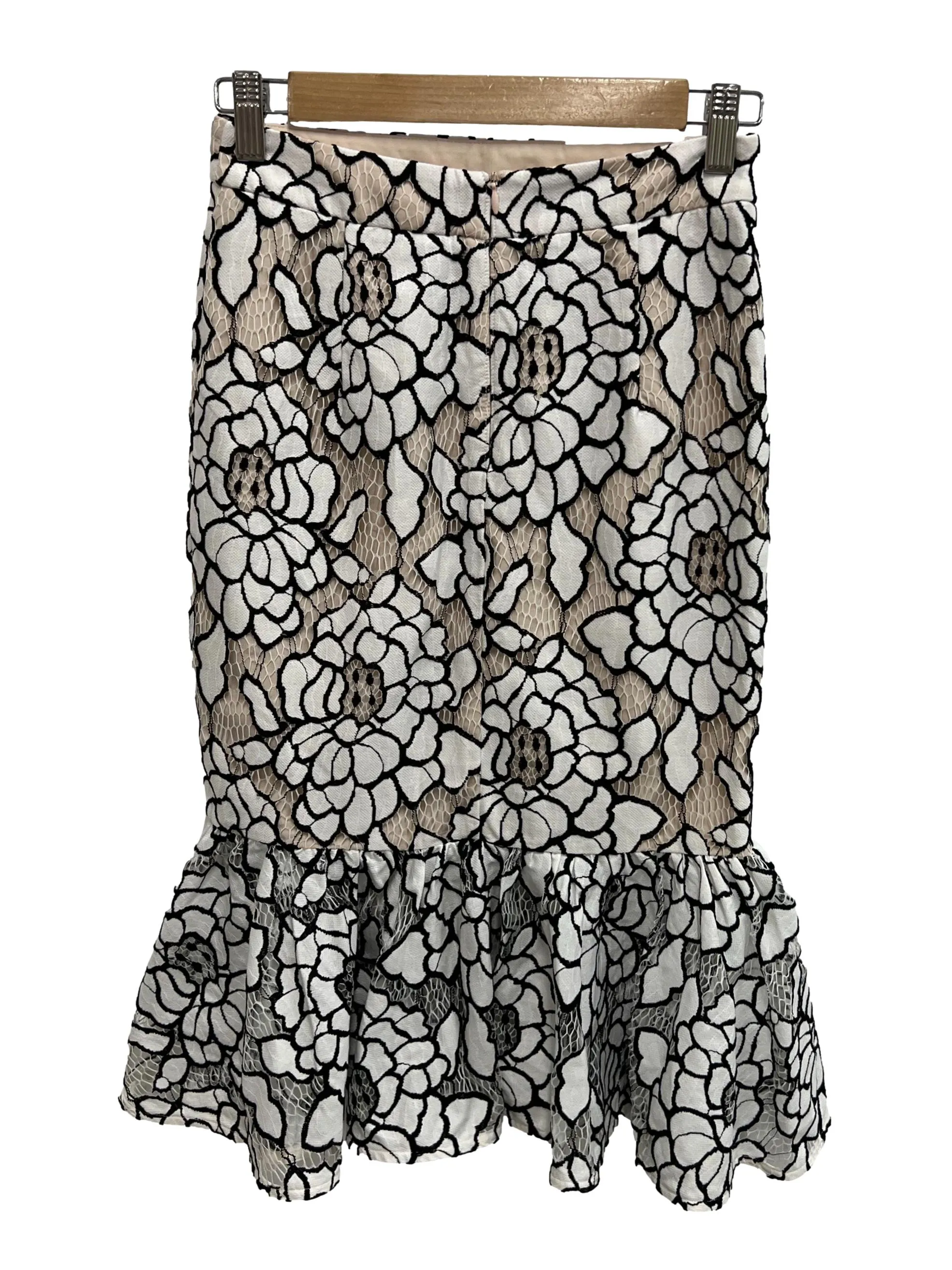 White And Black Lace Floral Skirt