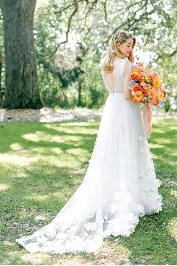 White Tulle A-line V-neck Beach Wedding Dresses With Flowers, Bridal Gown, SW543