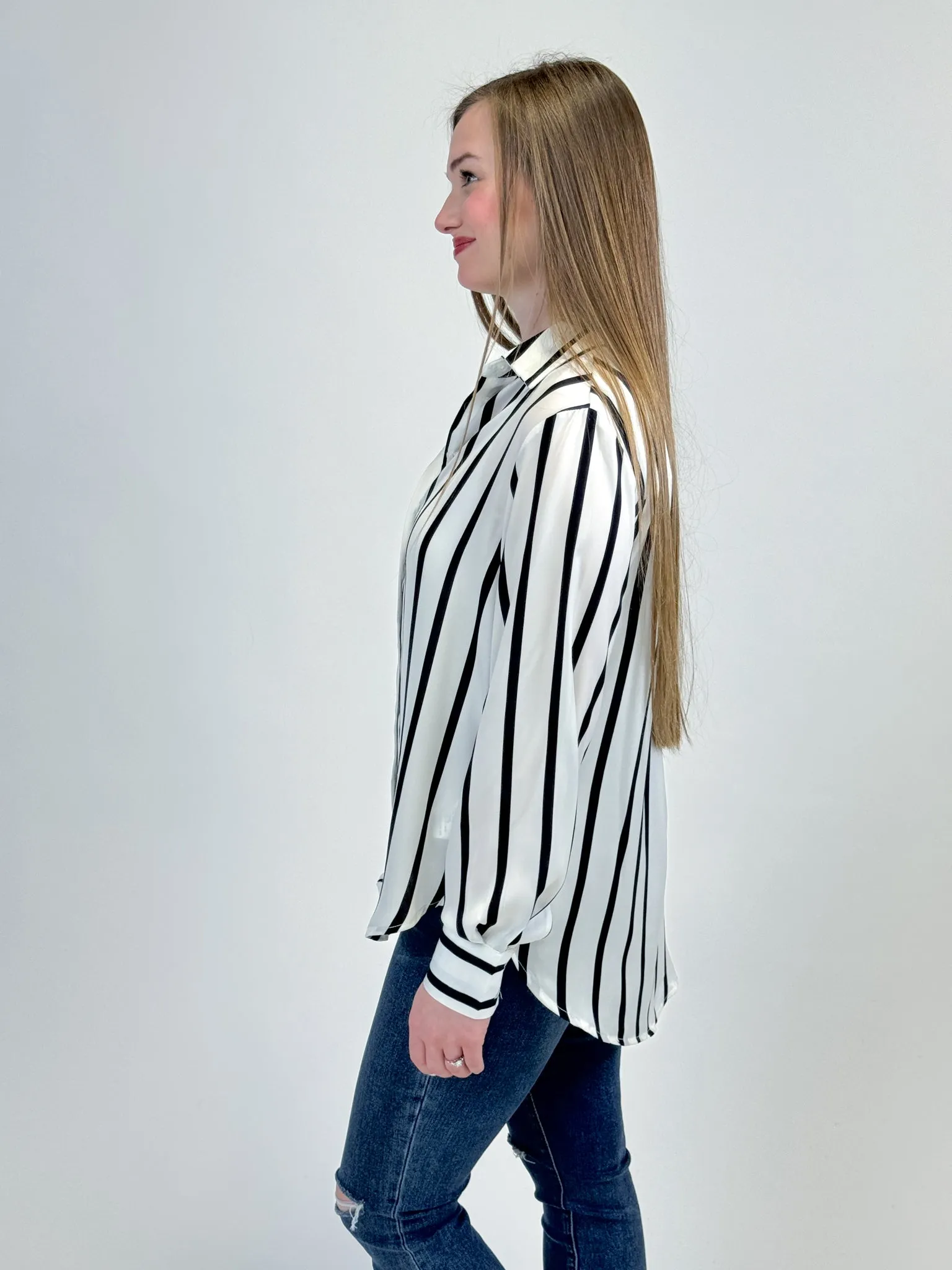 White/Navy Textured Blouse