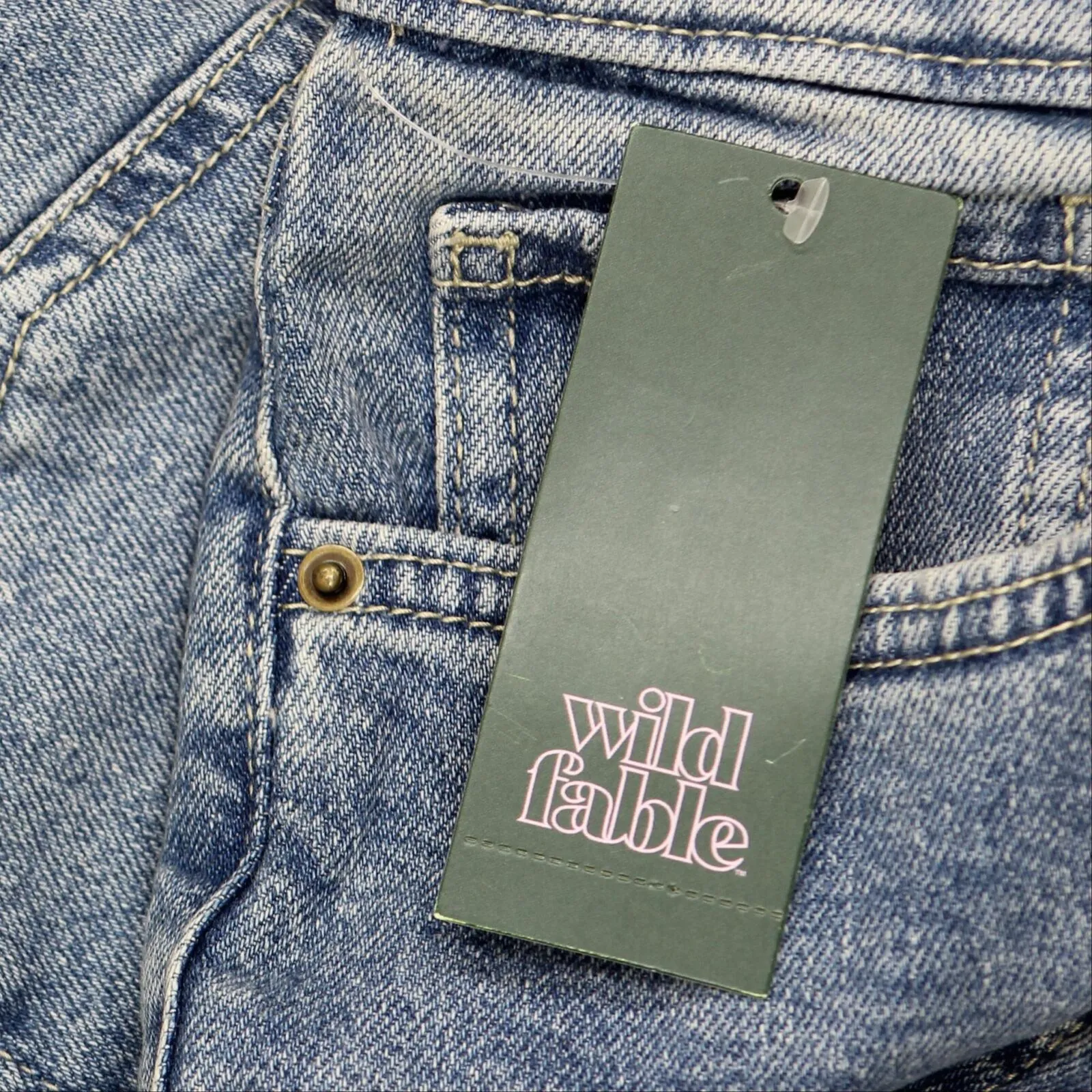 Wild Fable Women's High-Rise 90's Relaxed Slashed Straight Jeans 88097089