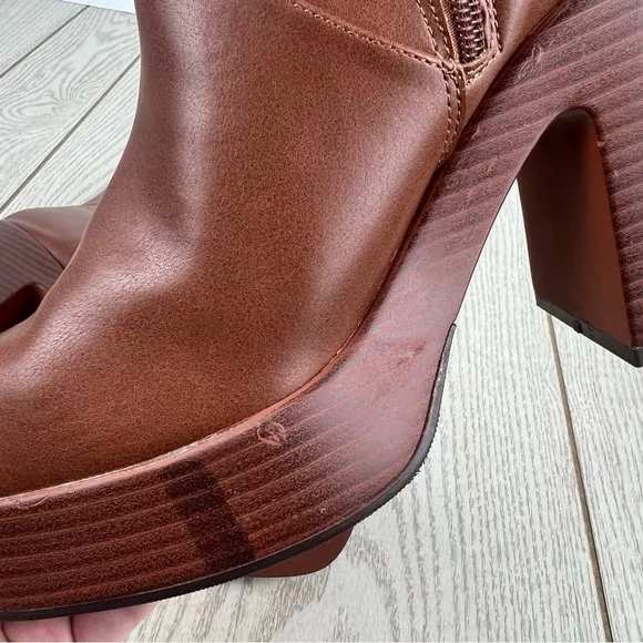 Wild Pair Women's Stellaa Platform Booties 9.5M Cognac Smooth Faux Leather $90