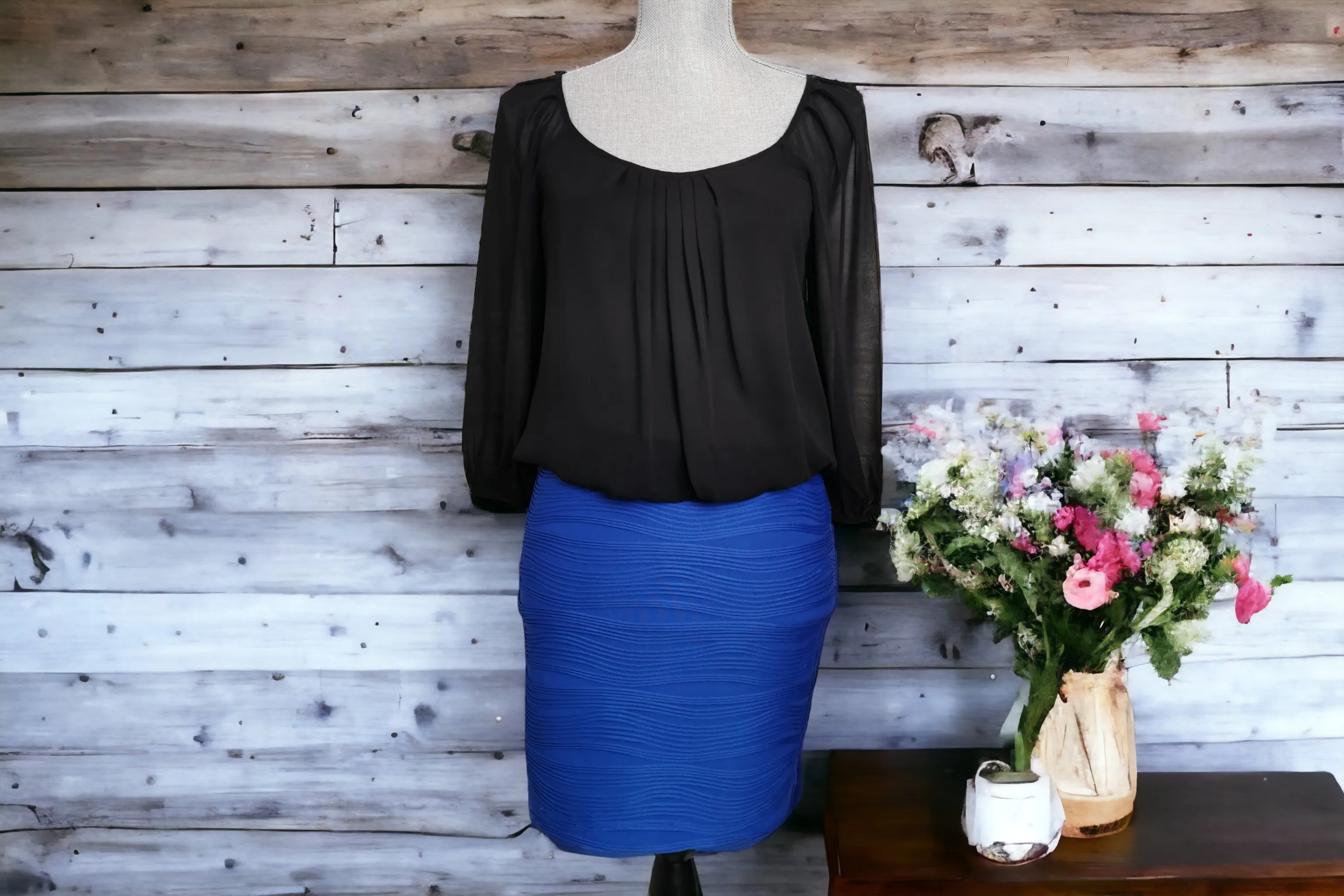 WOMENS SIZE 7/8 - B. DARLIN, Fitted & Flowy Dress EUC B56
