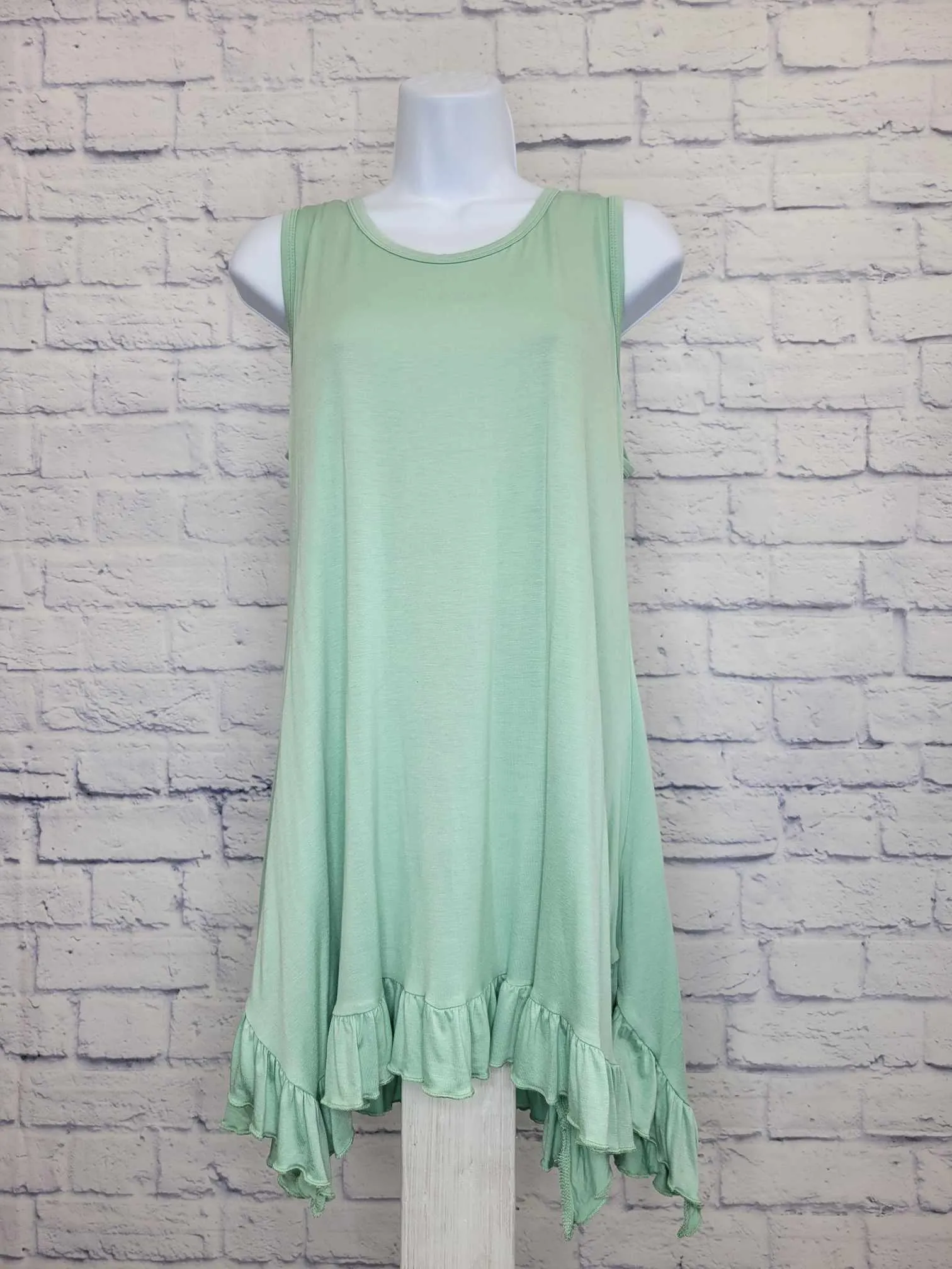 XSMALL GRAYED JADE A381218 LOGO Layers by Lori Goldstein Knit Tank w/ Ruffle Hem