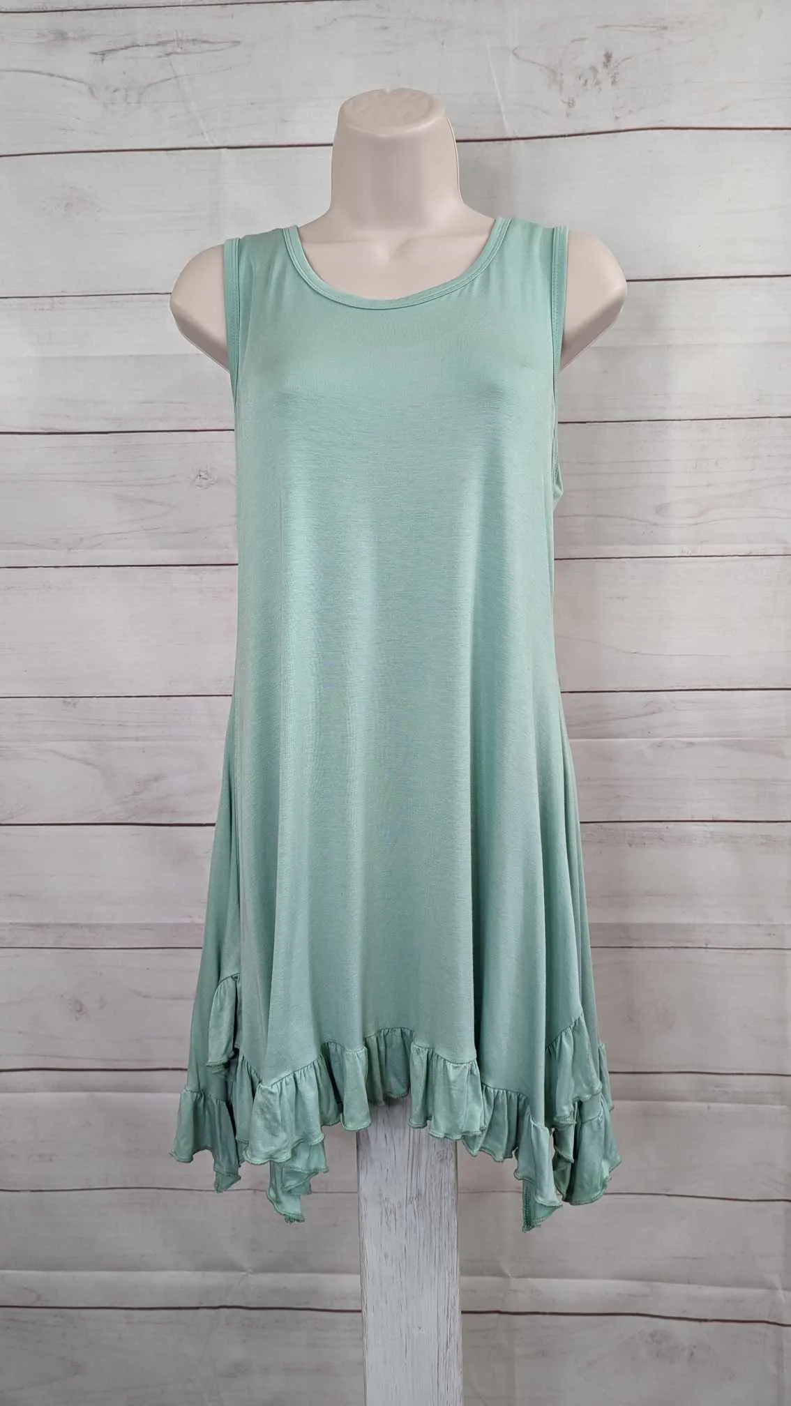 XSMALL GRAYED JADE A381218 LOGO Layers by Lori Goldstein Knit Tank w/ Ruffle Hem