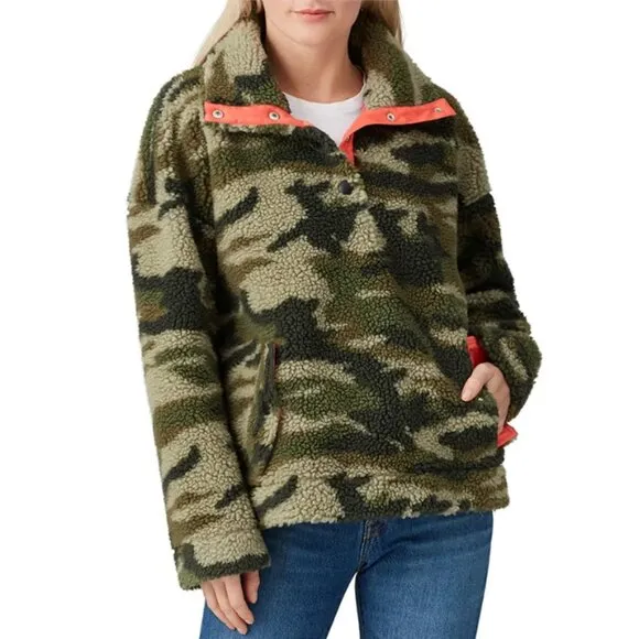 XXS - J. CREW - Oversized Camo Sherpa Pullover Jacket Rent the Runway $138 msrp