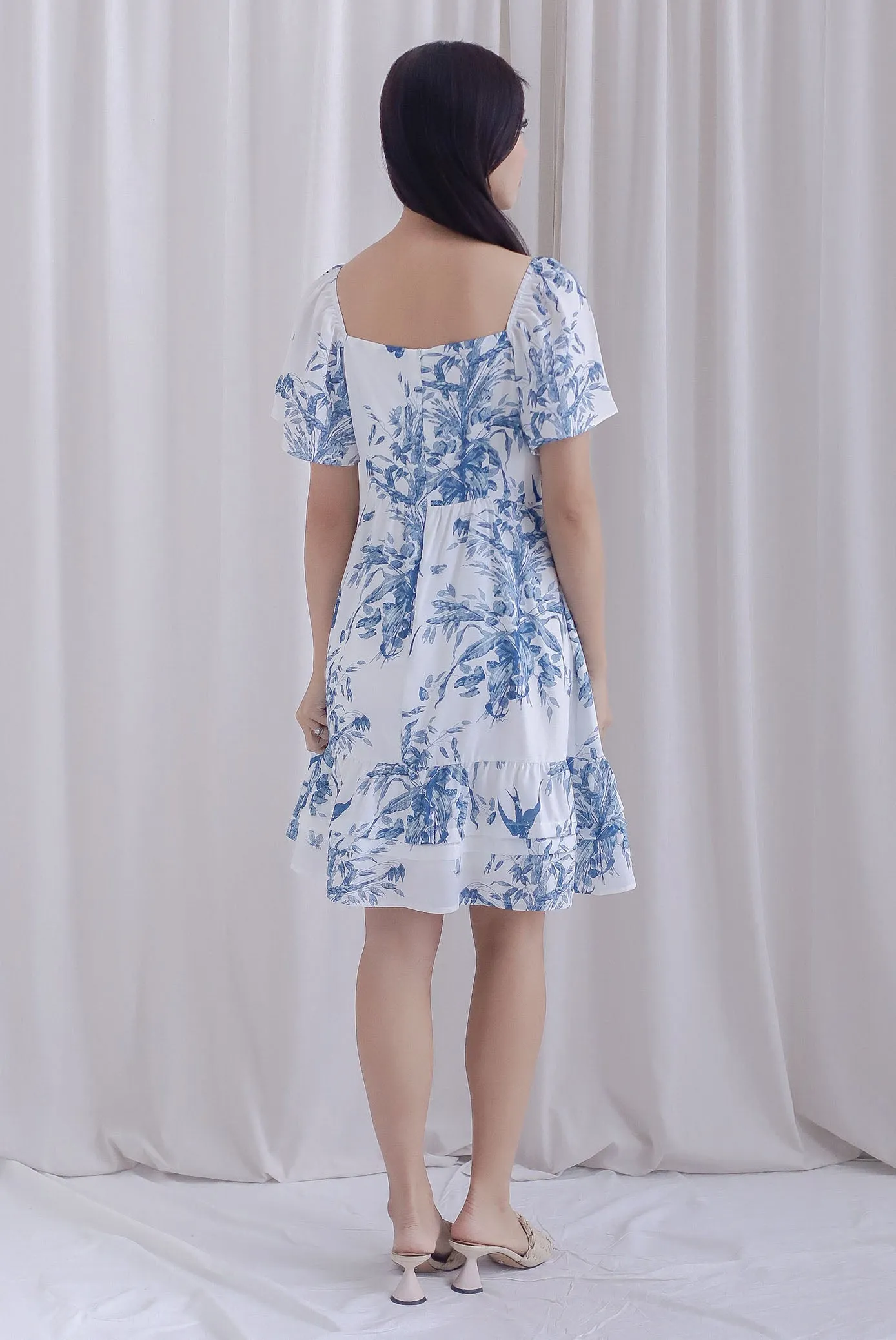 Yves Porcelain Flutter Sleeve Pleated Dress In Blue