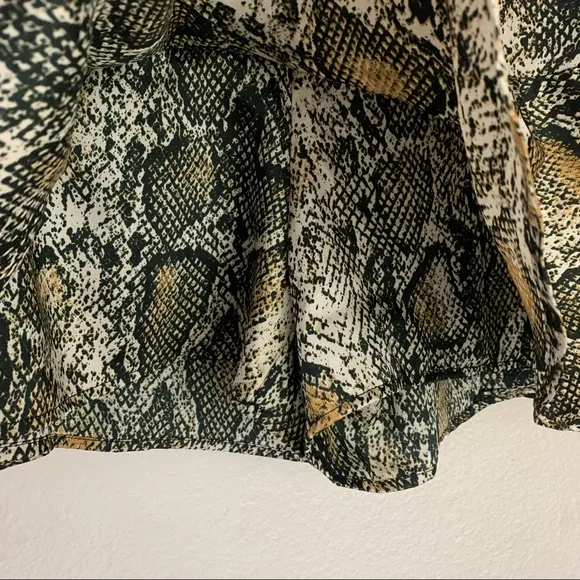 ZARA skorts ties on waist snake print women’s Size Medium