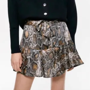 ZARA skorts ties on waist snake print women’s Size Medium